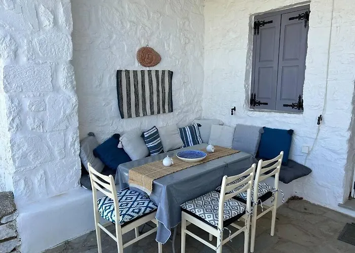 Дом отдыха Aretousa In Naoussa, Paros *