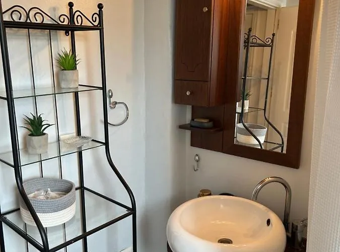 Дом отдыха Aretousa In Naoussa, Paros *